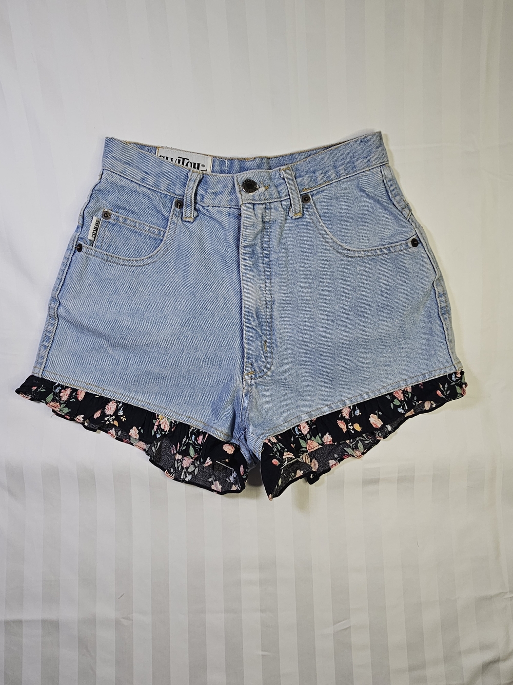 Switch Usa Vintage Y2K High-Rise Shorts with Black Floral Ruffle Trim.